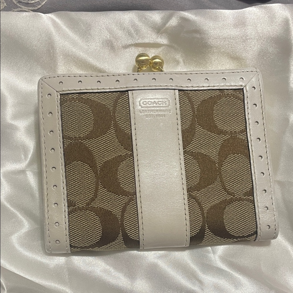 Coach Tan and Cream Signature Kiss-Lock Wallet Vintage 65th Anniversary